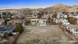 Bird's eye view featuring a mountain view