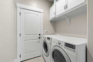 Laundry room on entry level