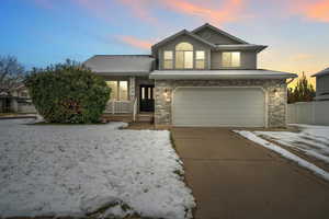 View of front facade with a garage