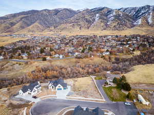 Drone / aerial view featuring a mountain view