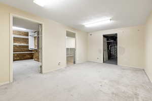 Unfurnished bonus room