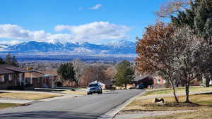 Mountain view to the West,