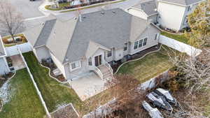 Birds eye view of property