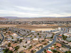 Bird's eye view with a mountain view