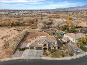 Bird's eye view featuring a mountain view