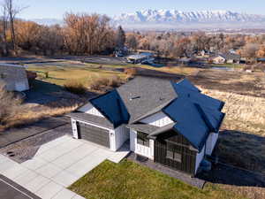 Bird's eye view featuring a mountain view