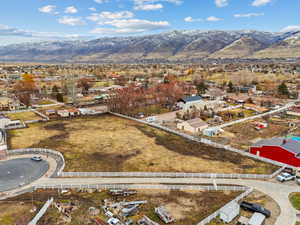 Bird's eye view with a mountain view