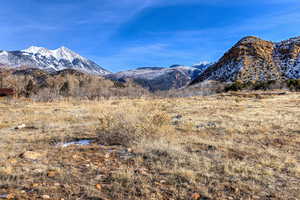 View of mountain feature