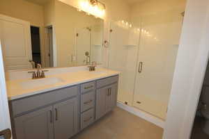 Owner's bath with upgrades super shower