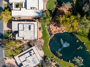 Birds eye view of property