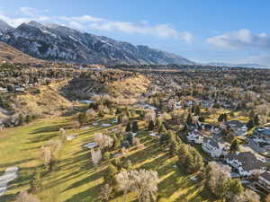 Bird's eye view featuring a mountain and Willow Creek Golf Course view