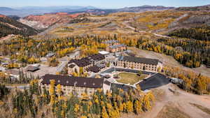 Drone / aerial view featuring a mountain view