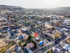 Drone / aerial view featuring a mountain view