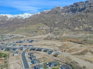 Aerial view featuring a mountain view and a residential view