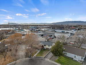 Drone / aerial view featuring a mountain view