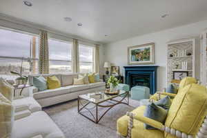 Living room with a textured ceiling