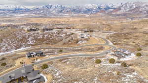 Aerial view with a mountain view