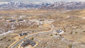 Bird's eye view with a mountain view