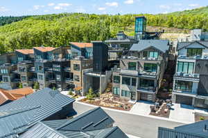 Birds eye view of property