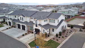 Bird's eye view featuring a mountain view