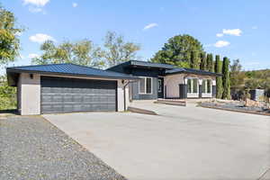 View of front facade with a garage