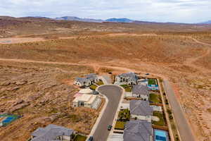 Aerial view with a mountain view