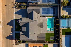 Birds eye view of property