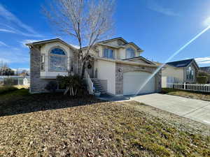 View of front of house featuring a garage