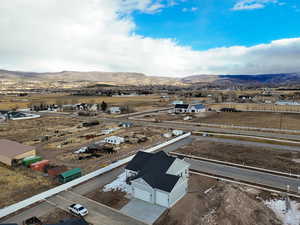 Bird's eye view featuring a mountain view