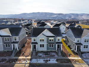 Aerial view with a mountain view