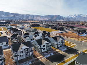 Bird's eye view with a mountain view