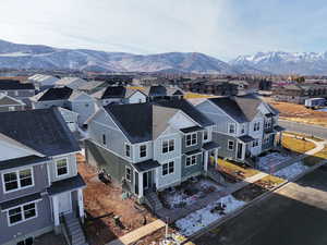 Bird's eye view with a mountain view