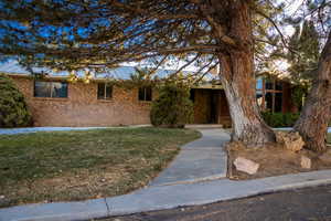 View of front facade with a front lawn