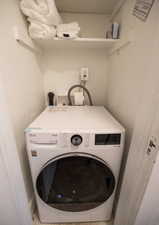 Laundry area featuring washer / clothes dryer