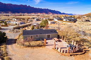 Aerial view with a mountain view