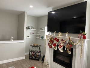 Interior details with hardwood / wood-style floors