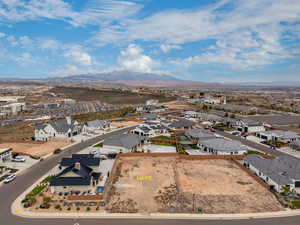 Drone / aerial view featuring a mountain view