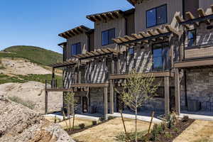 Breathe in that mountain air!