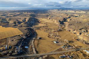 Aerial view with a mountain view