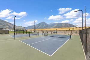 View of sport court featuring a mountain view