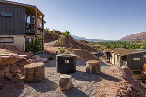 View of yard featuring a mountain view