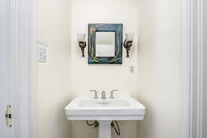 Bathroom with sink