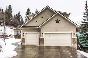 View of front of house featuring a garage