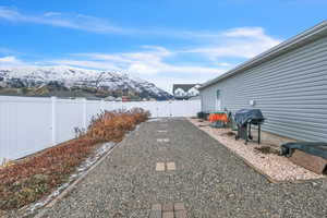 View of yard featuring a mountain view