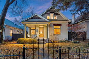 View of front of home featuring a porch