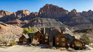 View of mountain feature