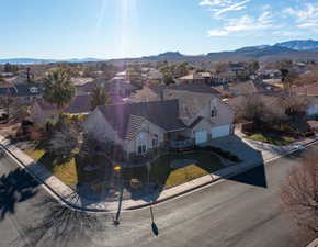 Drone / aerial view featuring a mountain view