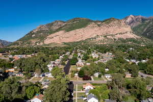 Bird's eye view featuring a mountain view