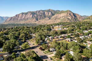 View of mountain feature