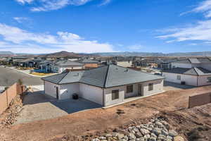 Aerial view with a mountain view